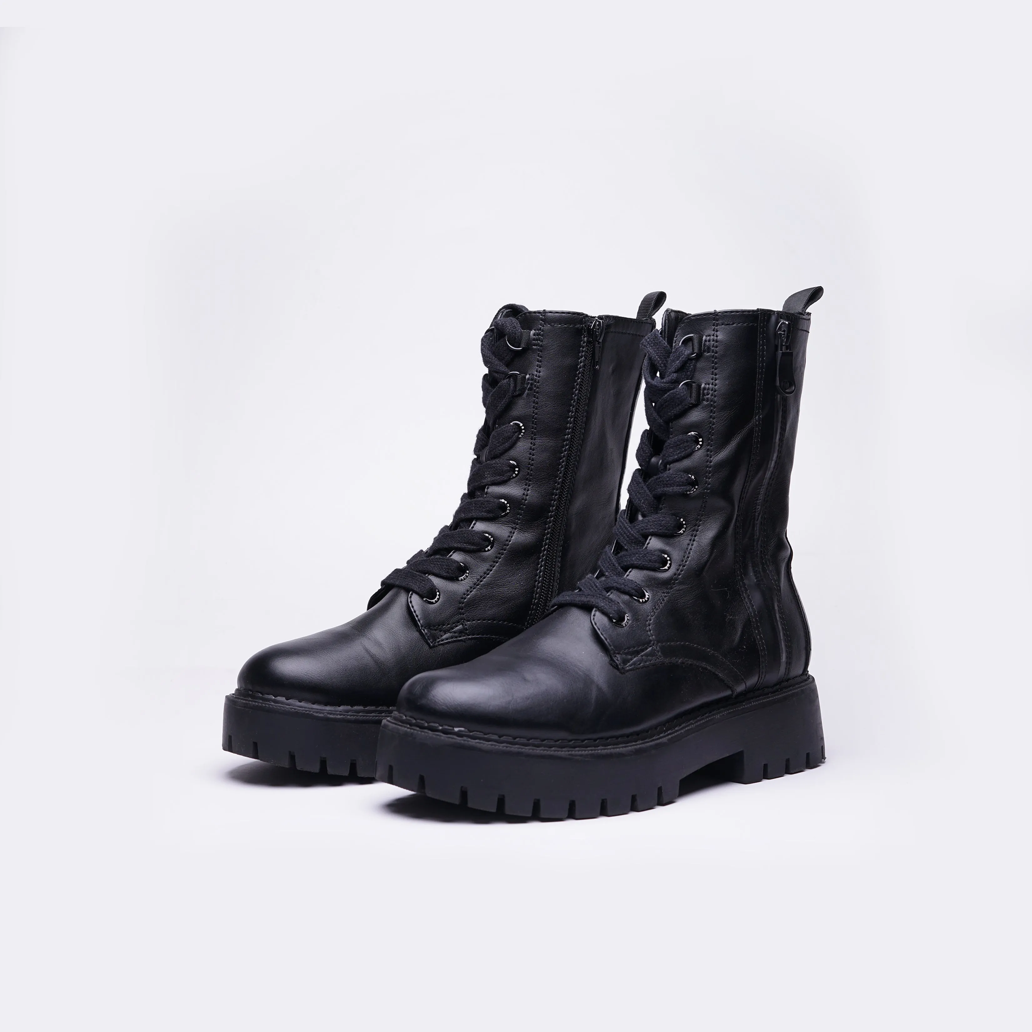 Bench Ankle Zipper laces Boot