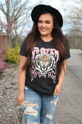 Go Get 'em Tiger Graphic Tee - Black