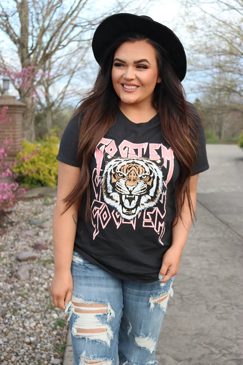 Go Get 'em Tiger Graphic Tee - Black