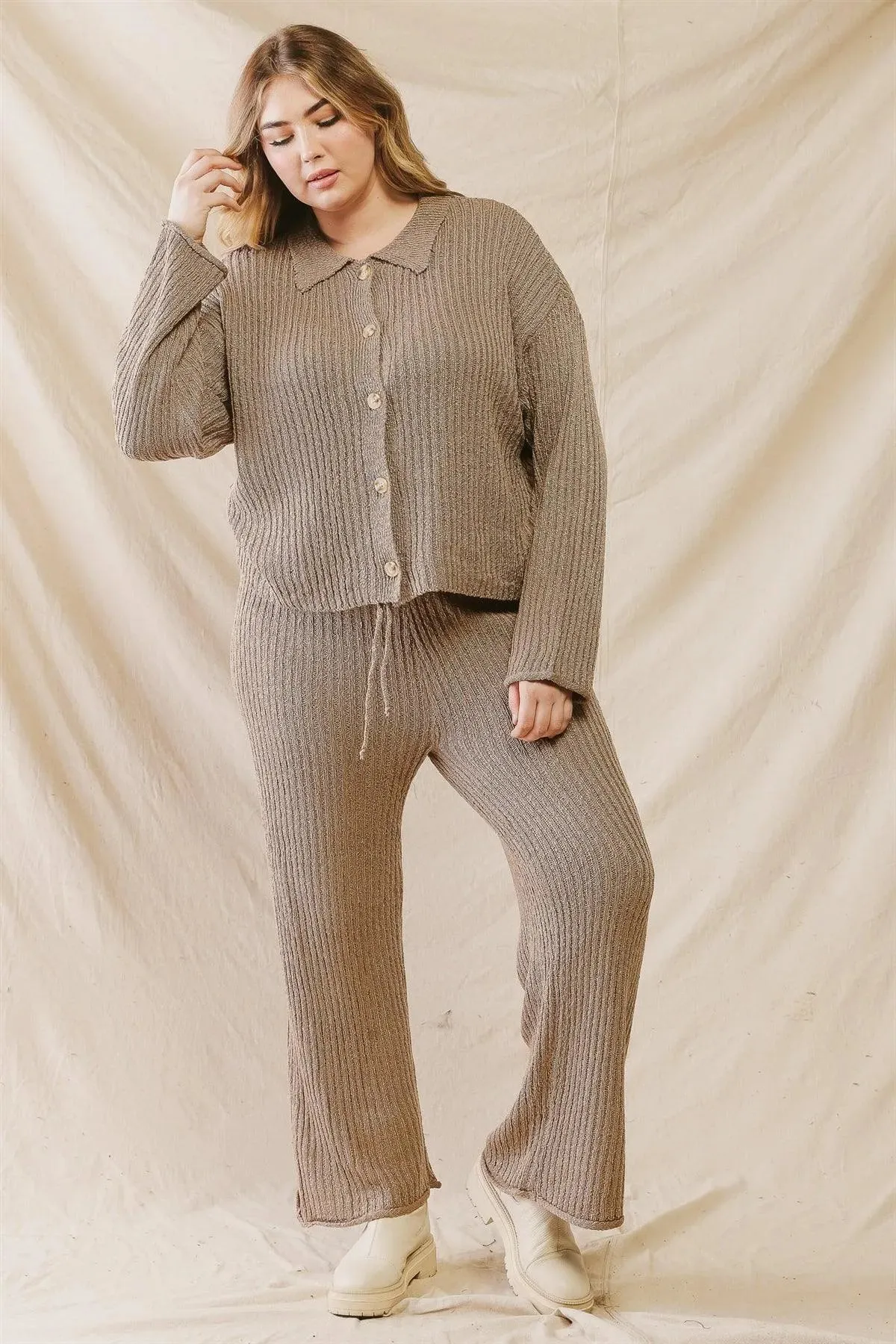 Junior Plus Mocha Knit Button-Up Collared Sweater & Wide Leg Pants Set /1-1-1